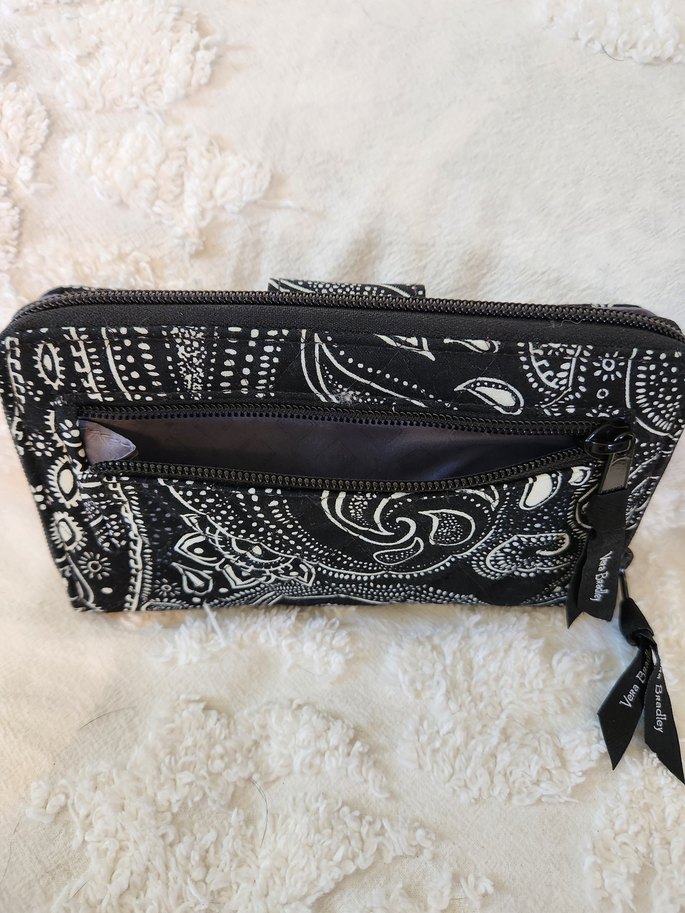 Vera Bradley Black and White Paisley Turn-Lock Wallet 3 Compartment - Picture 7 of 10